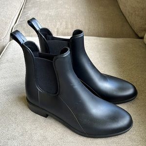 Capelli New York Chelsea rain boots size 7